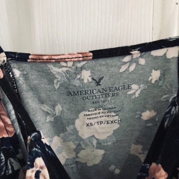 Elegant Tank Top - Picture 2 of 2